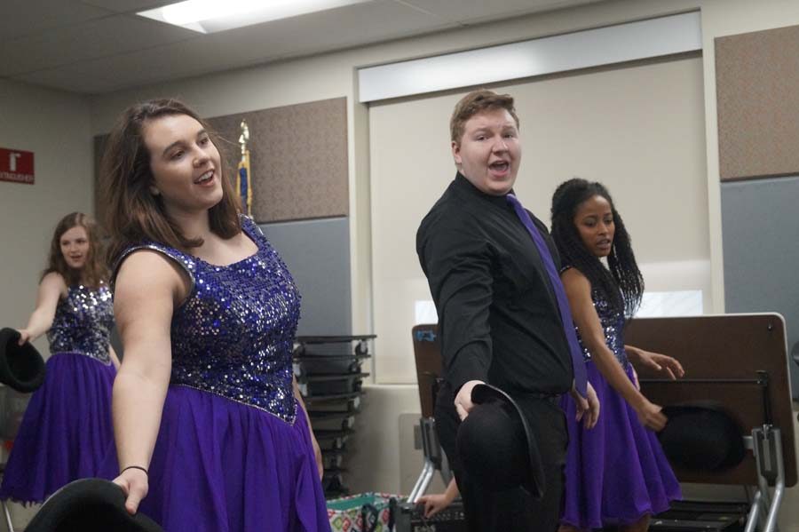 Seniors Mallory Brajkovic and Scott Ladish have their last performance in front of an audience before performing for Branson.